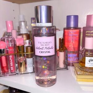 💝Victoria’s Secret Velvet Petals Crystal💝